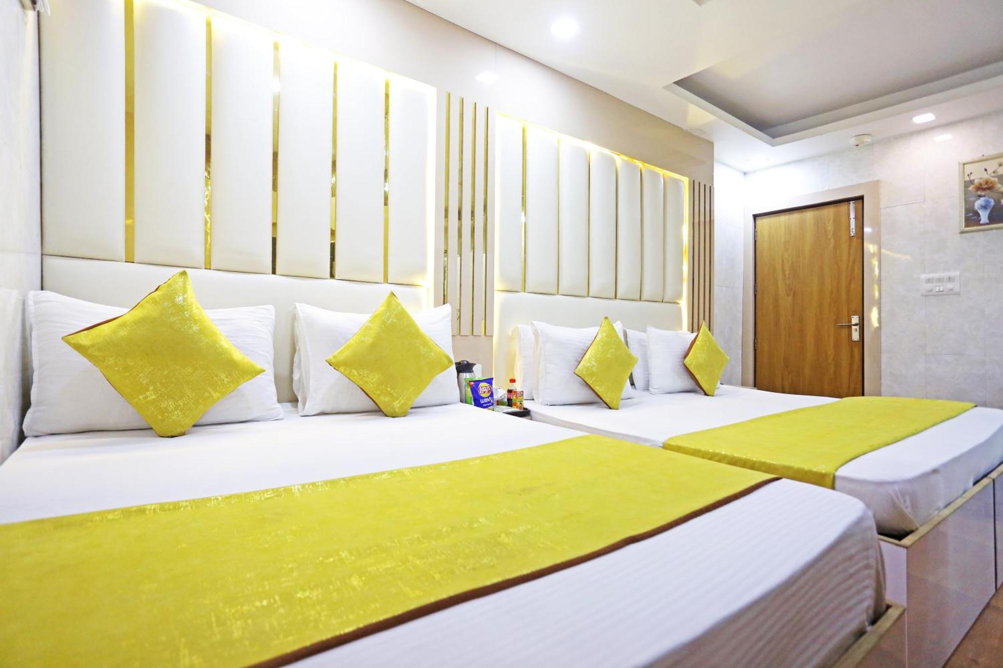Hotel Preet Palace -5 Mints Walk From Nizamuddin Railway Station New Delhi Exterior foto