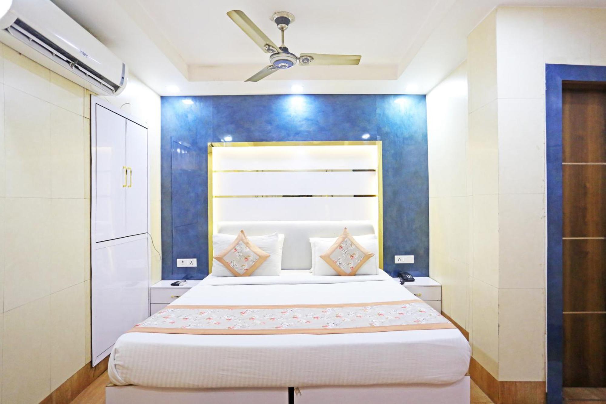 Hotel Preet Palace -5 Mints Walk From Nizamuddin Railway Station New Delhi Exterior foto